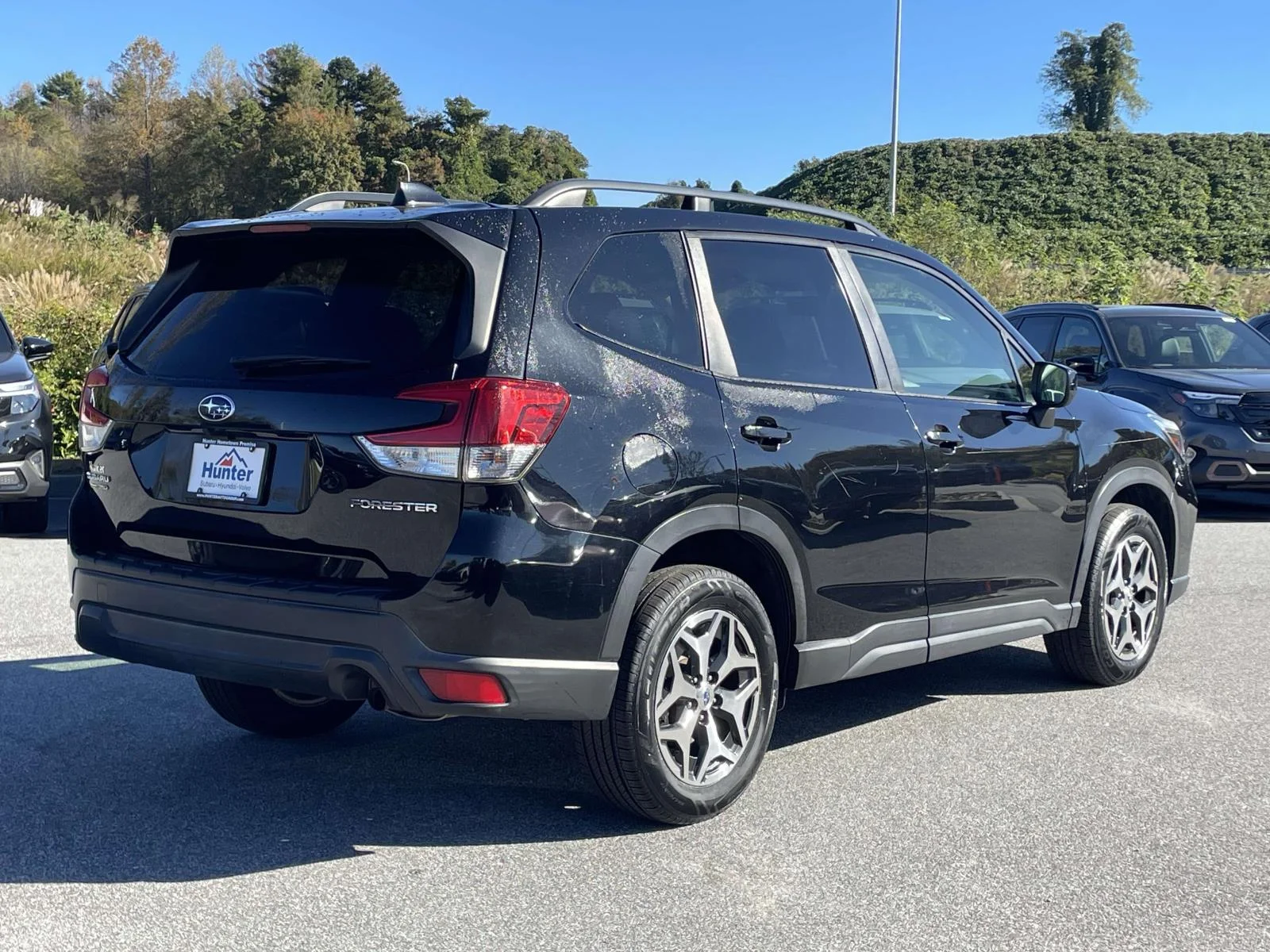 Used 2019 Crystal Black Silica Subaru Premium image 31
