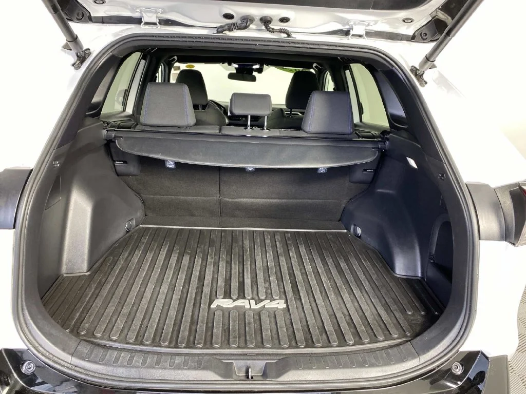 Used 2024 Pearl Toyota SE image 8