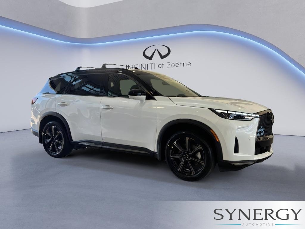 New 2027 2T RAD WHT INFINITI Autograph AWD image 4