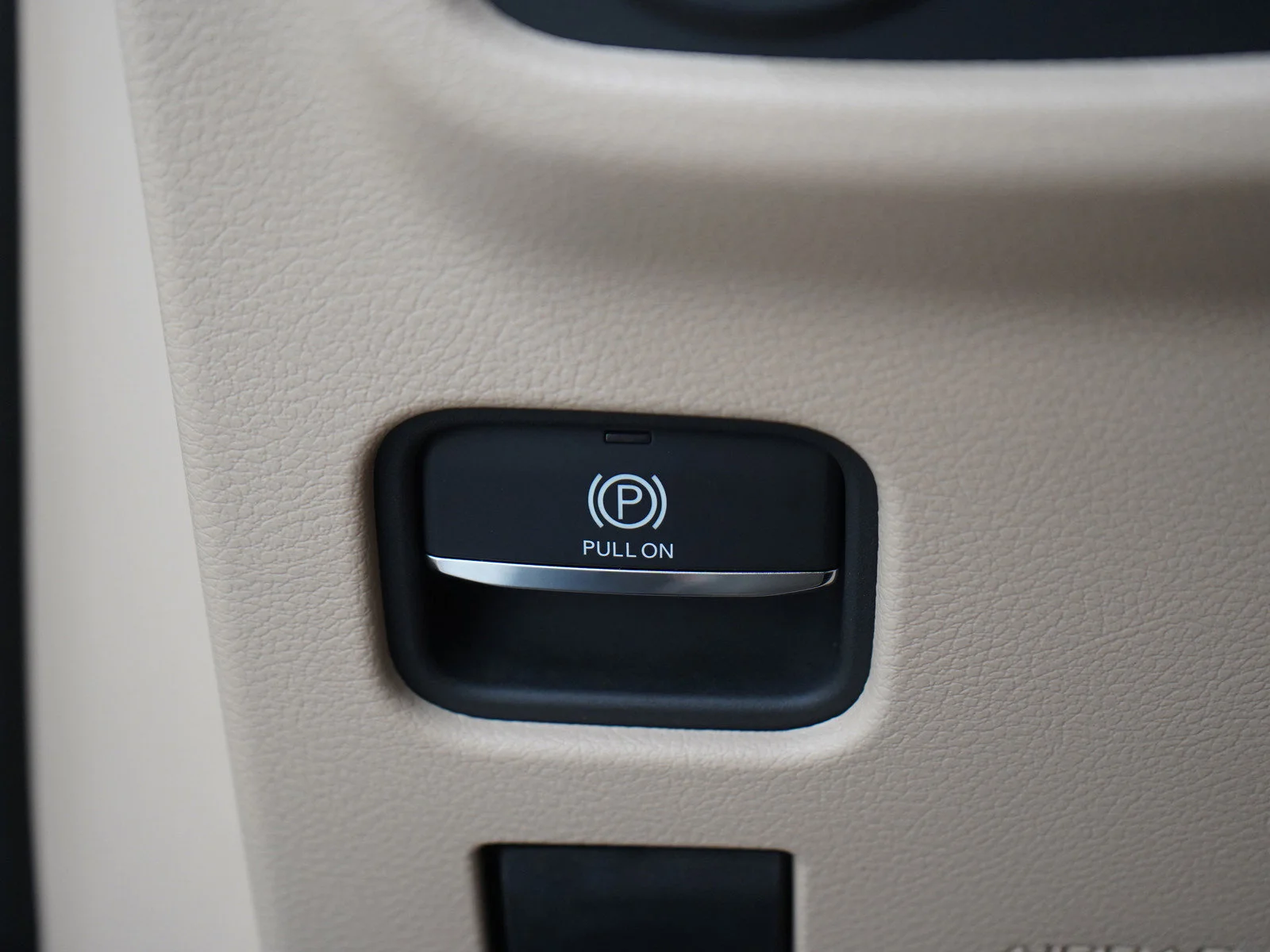 Used 2024 Bright White Clearcoat Jeep Limited image 28