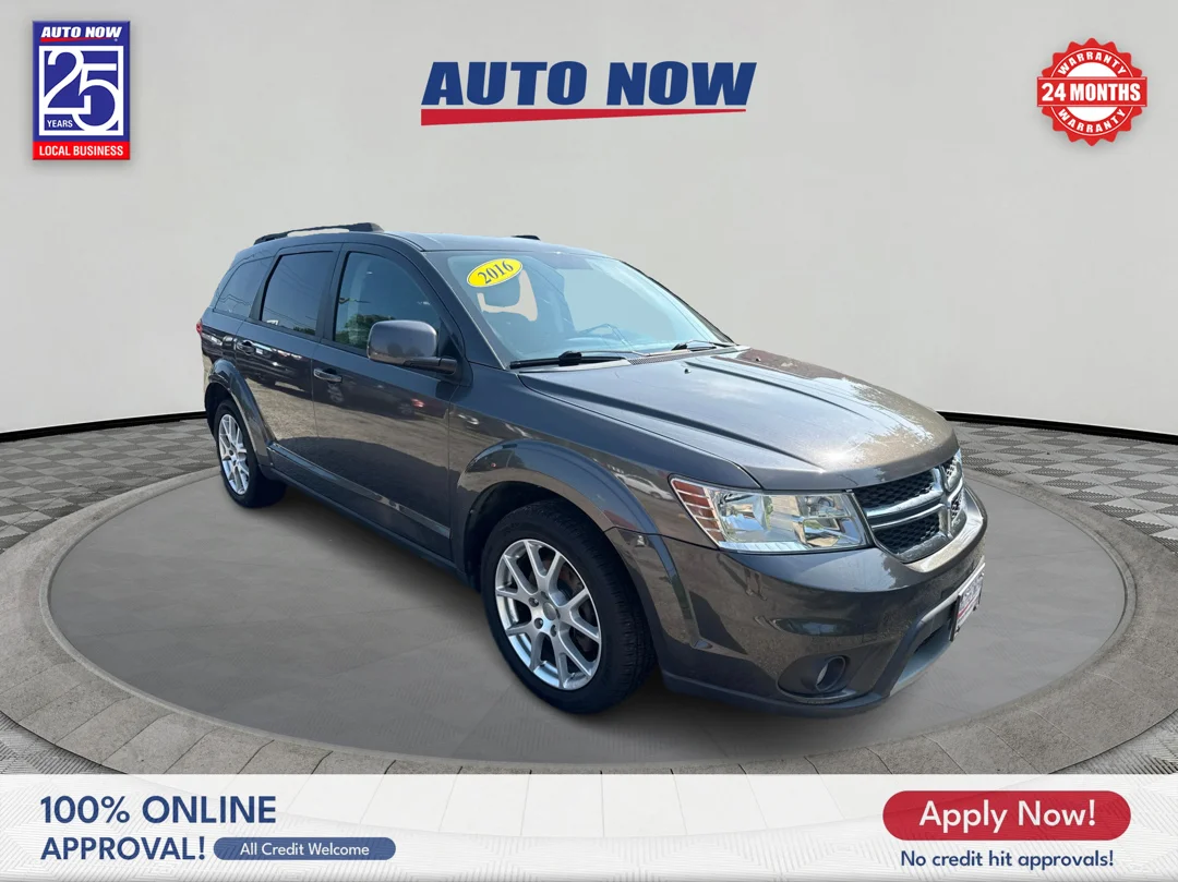Used 2016 Granite Crystal Meta Dodge SXT image 6