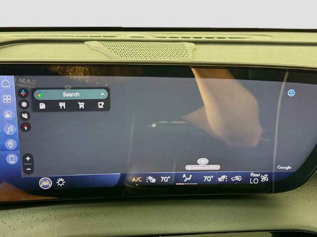 Used 2025 White Frost Tricoat Buick Avenir image 14