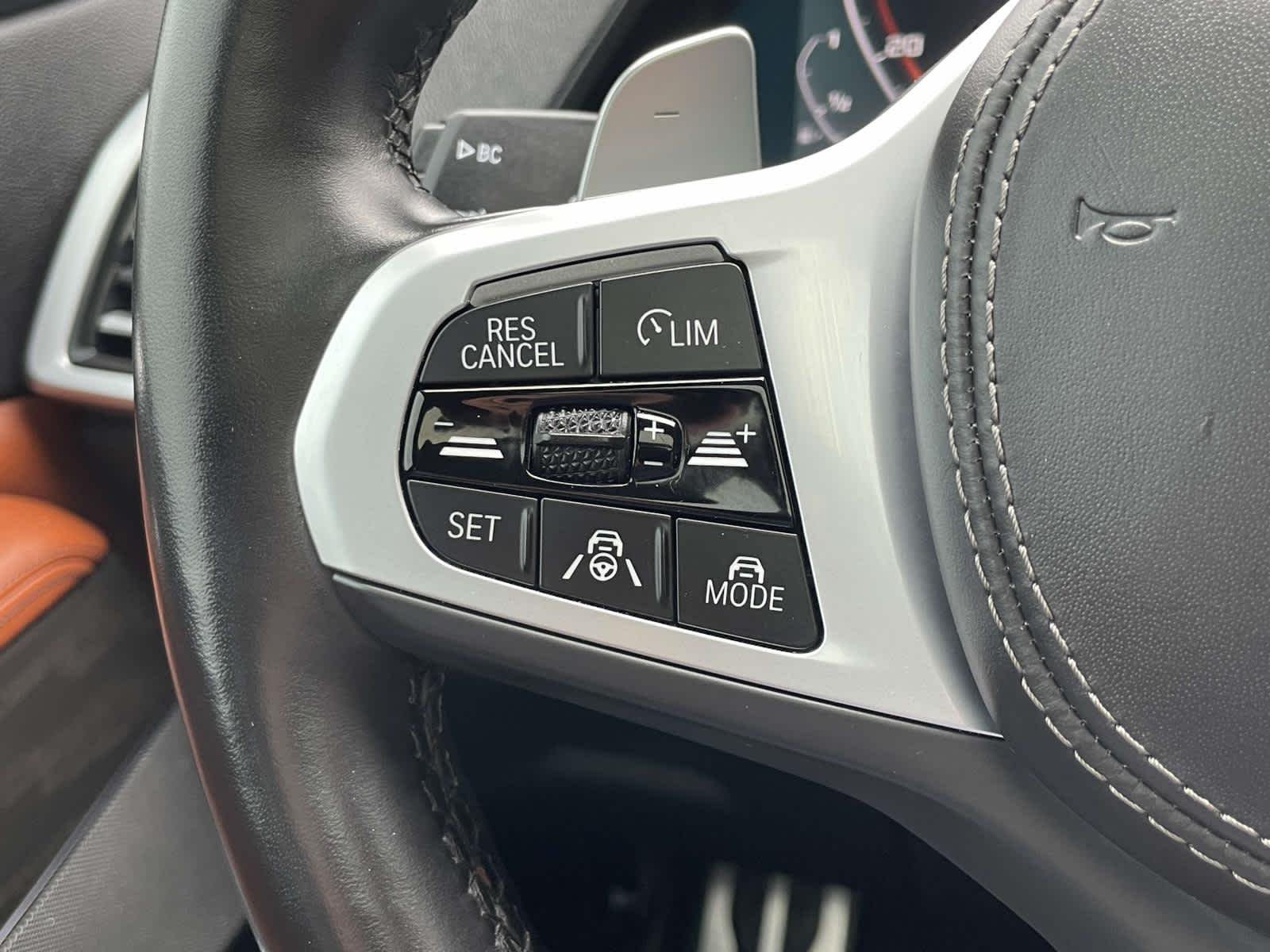 Used 2022 Arctic Grey Metallic BMW M50i image 37