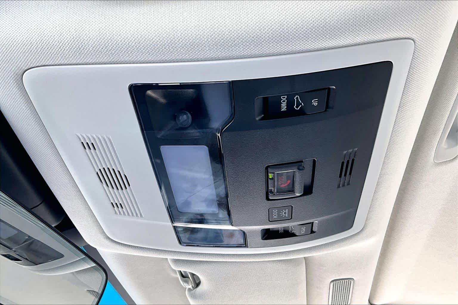 Used 2021 Moonbeam Beige Metallic Lexus Ultra Luxury image 32