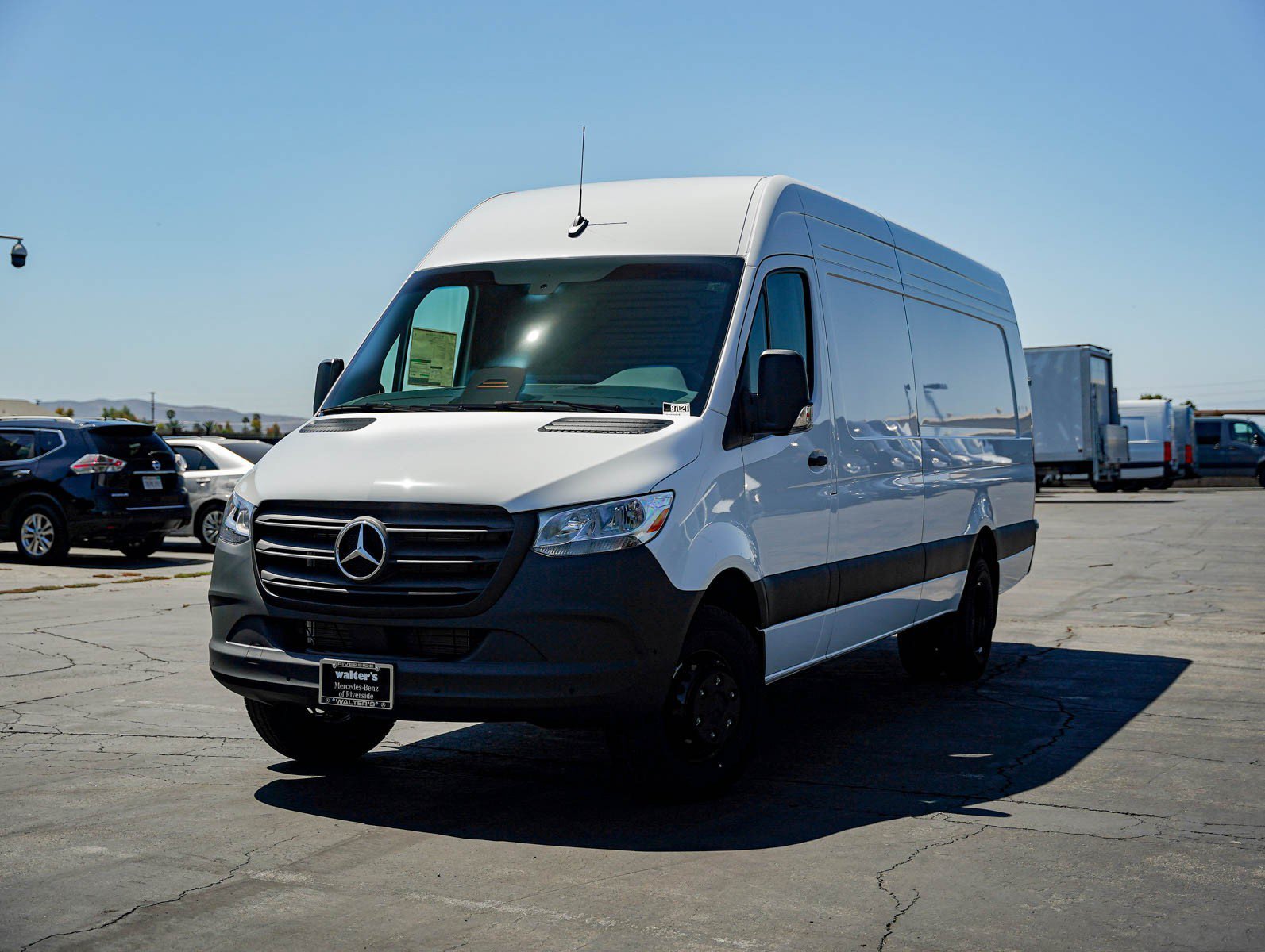 New 2026 Arctic White Mercedes-Benz 4500 High Roof I4 Diesel HO 170 Extended RWD image 1