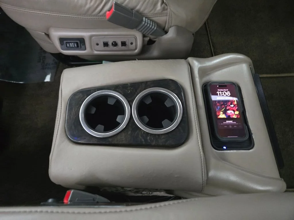 2023 GMC Savana Cargo Work Van - Photo 20