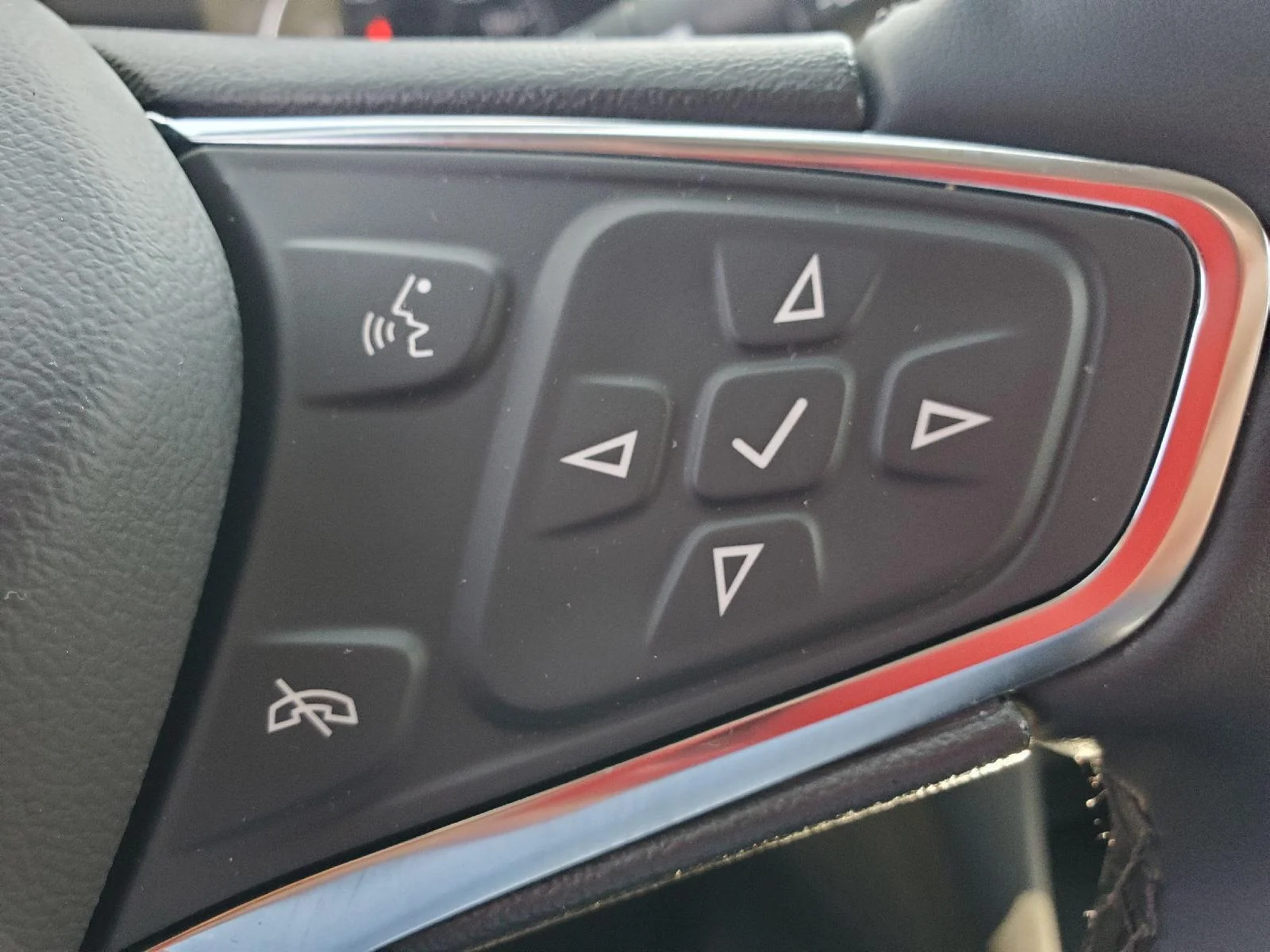 Used 2024 Lakeshore Blue Metallic Chevrolet LT image 11
