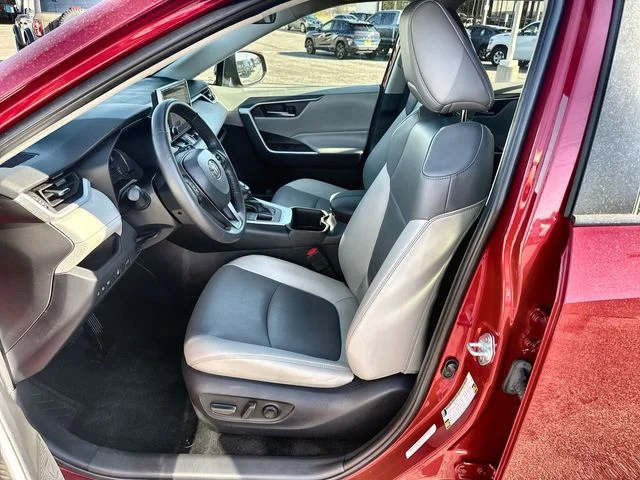 Used 2024 Red Toyota XLE Premium image 11