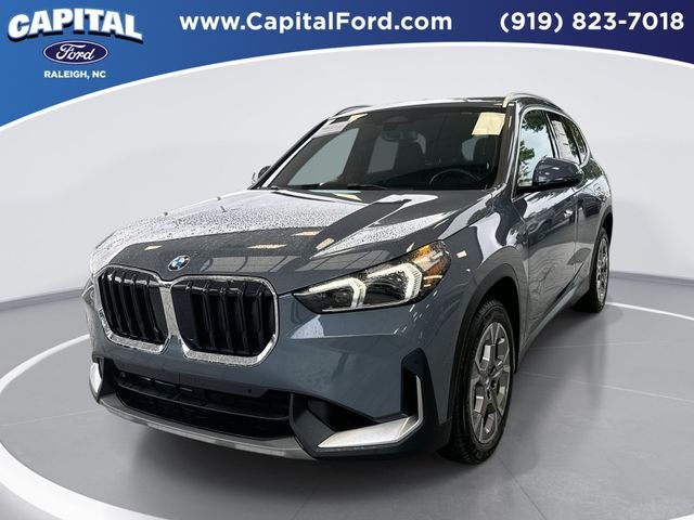 Used 2023 Gray BMW xDrive28i image 1