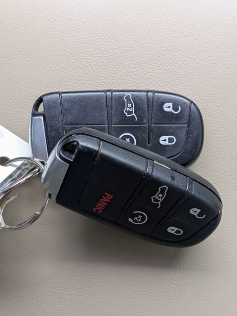 Used 2018 White Jeep Limited image 32