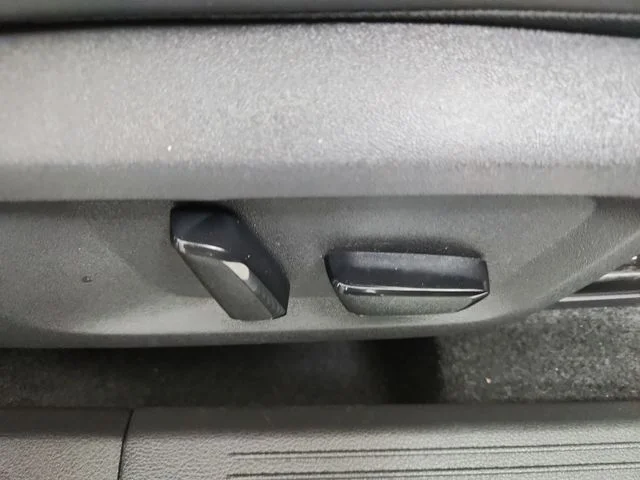 Used 2026 Gray Nissan Platinum image 51