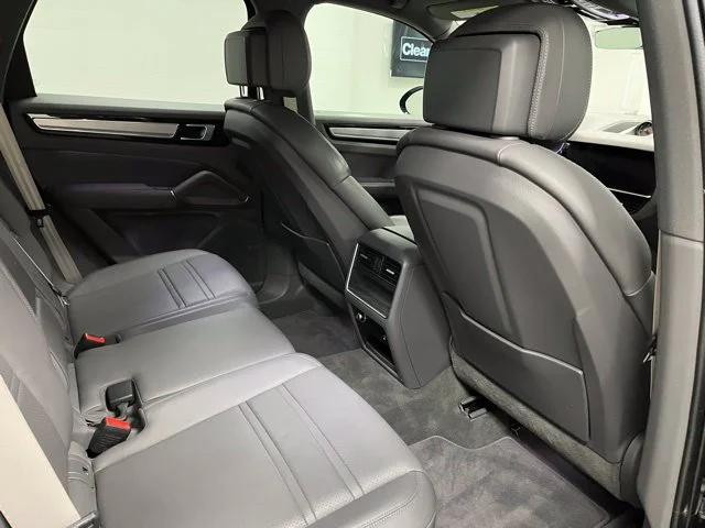 2022 Porsche Cayenne Platinum Edition - Photo 51