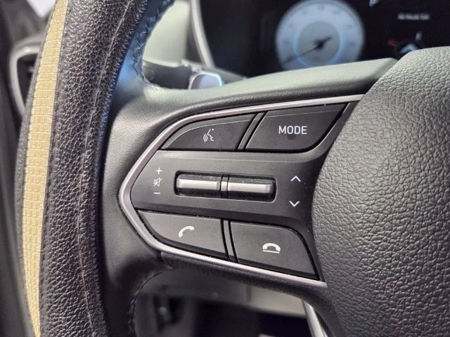 Used 2023 Silver Hyundai SEL image 27
