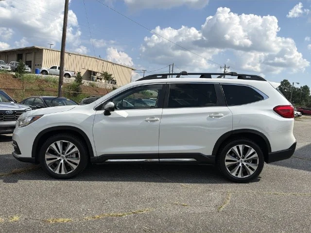 Used 2022 White Subaru Limited image 10
