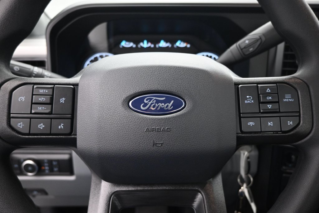 New 2027 Oxford White Ford XL image 10