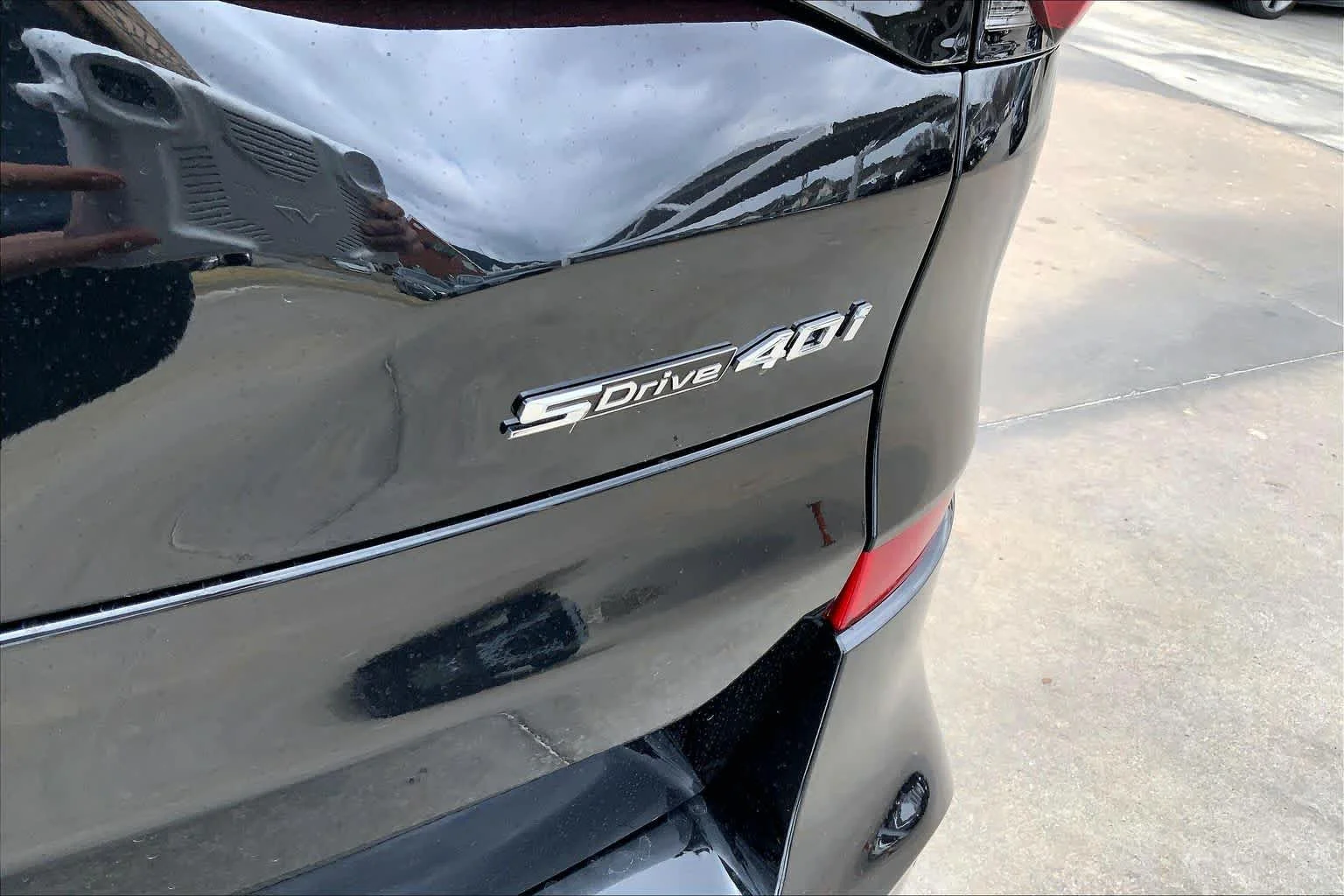 New 2026 Black Sapphire Metallic BMW sDrive40i image 15