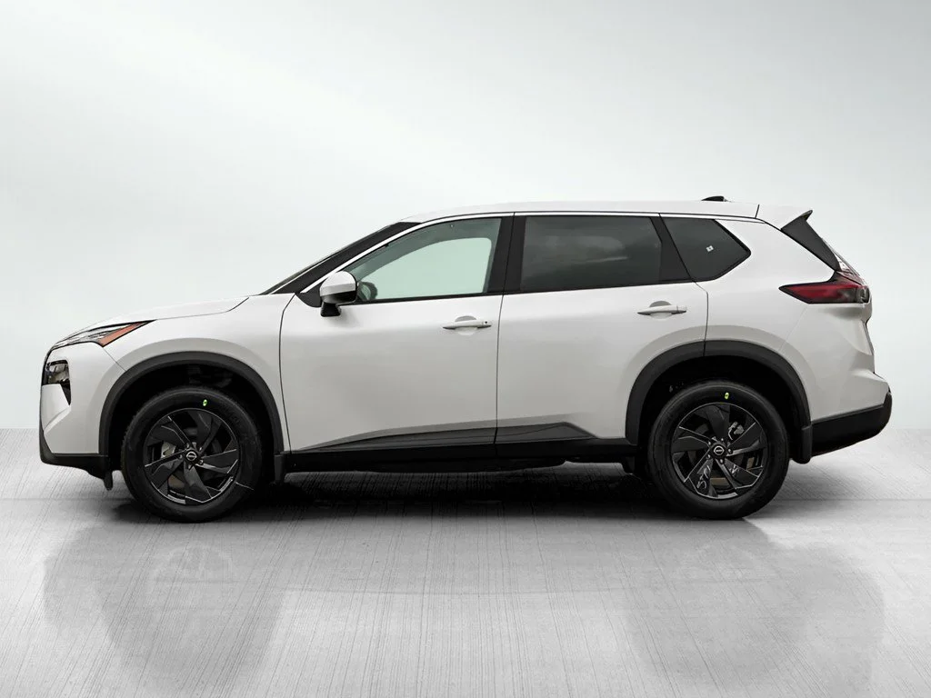 New 2026 Everest White Pearl TriCoat Nissan SV image 4