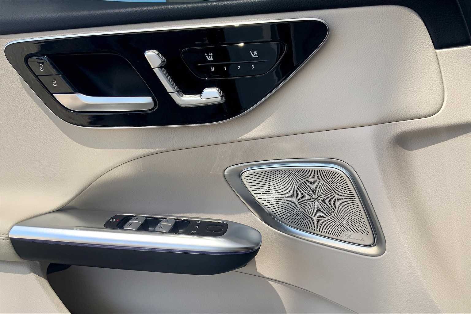 Certified Used 2022 Polar White Mercedes-Benz C 300 image 34