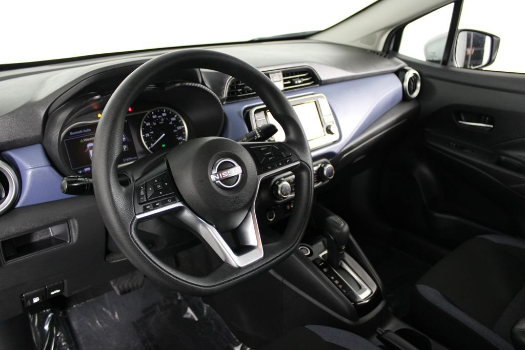 2025 Nissan Versa Sedan SV - Photo 17
