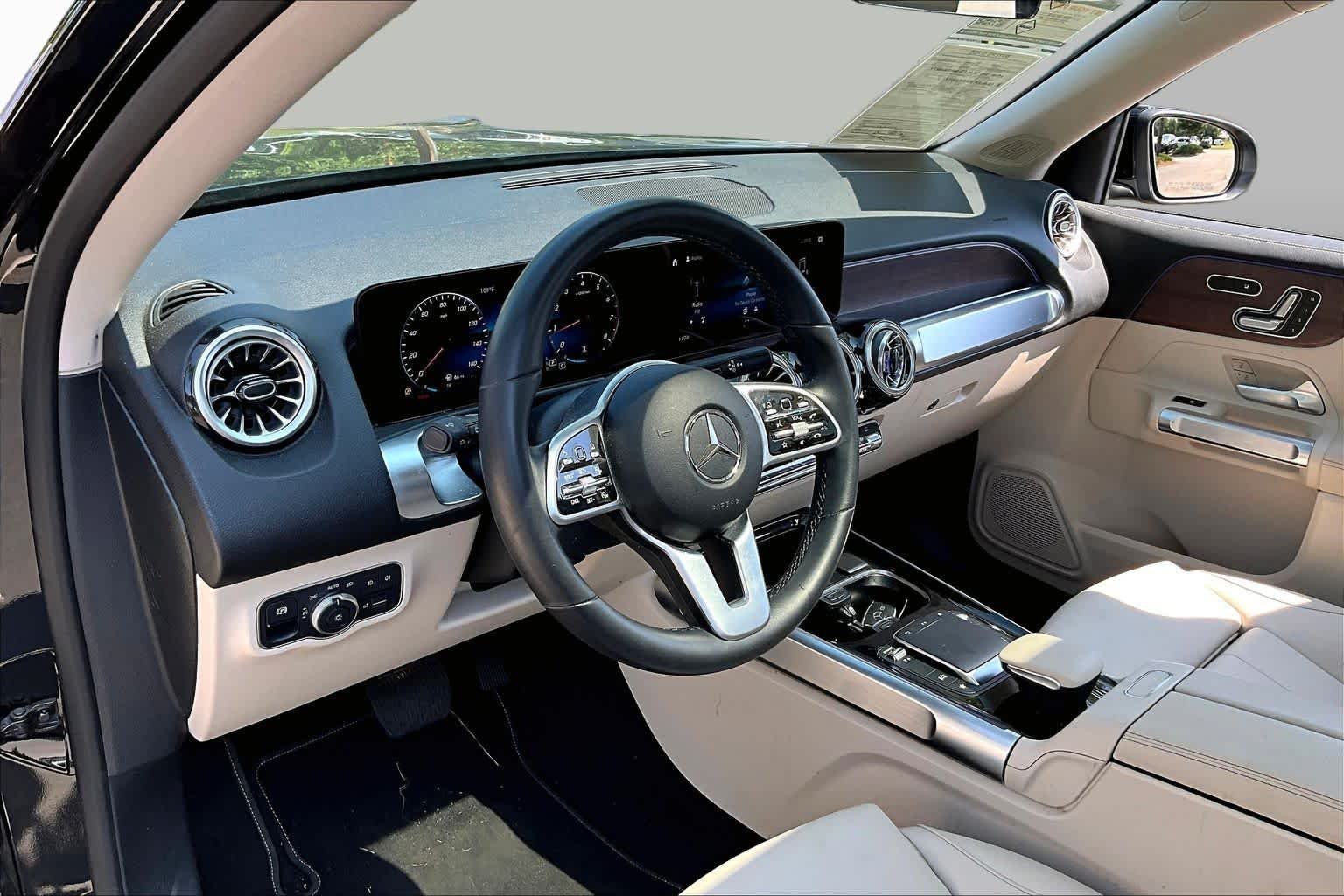 Used 2023 Night Black Mercedes-Benz GLB 250 image 18
