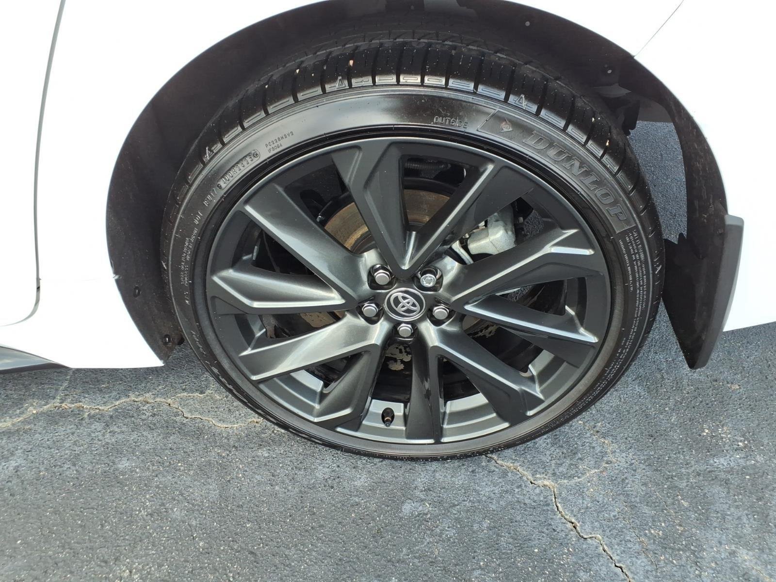 Used 2026 Ice Cap Toyota SE image 11