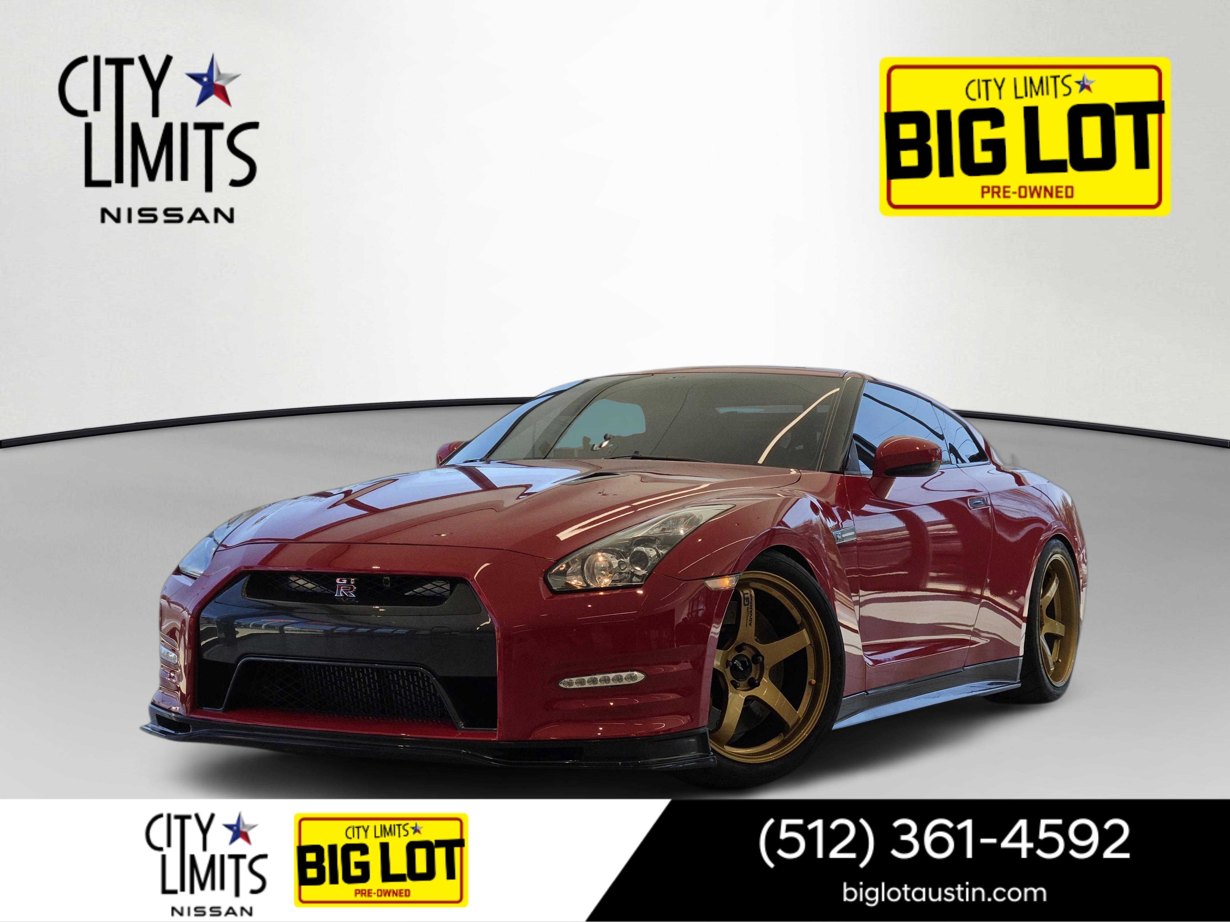 2014 Nissan GT-R GT-R Premium's photo