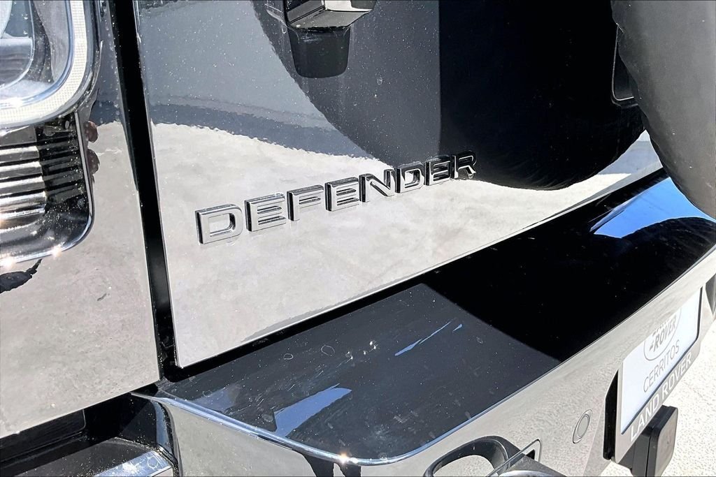 2025 Land Rover Defender V8 - Photo 9