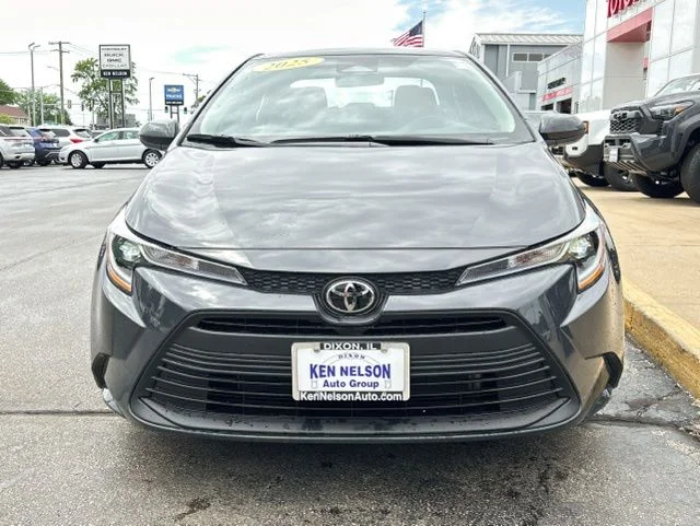 Used 2025  Toyota LE image 2