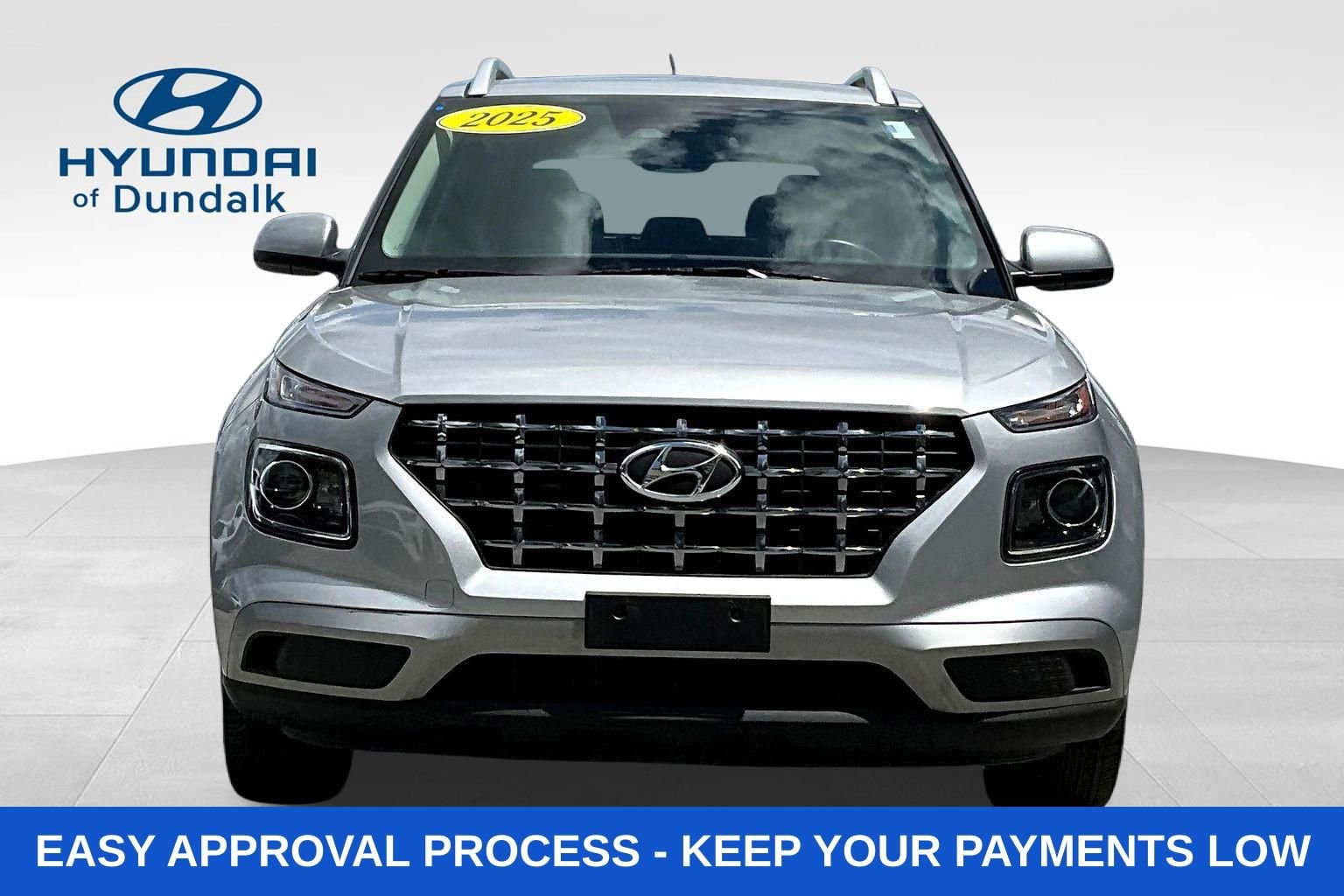 Used 2025 Silver Hyundai SEL image 2