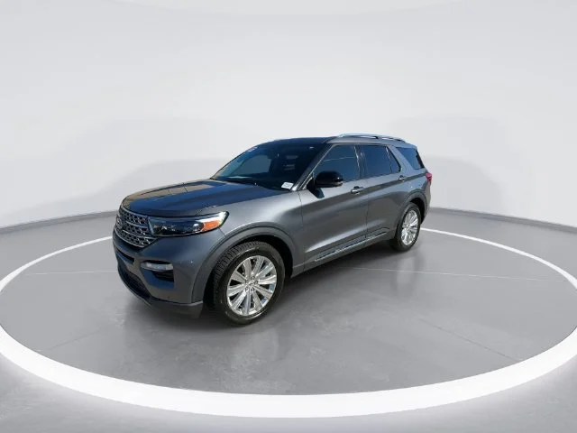 Used 2023 Gray Ford Limited image 3