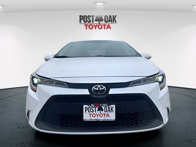 Used 2022 Toyota Corolla LE with VIN 5YFEPMAEXNP340711 for sale in Midwest City, OK