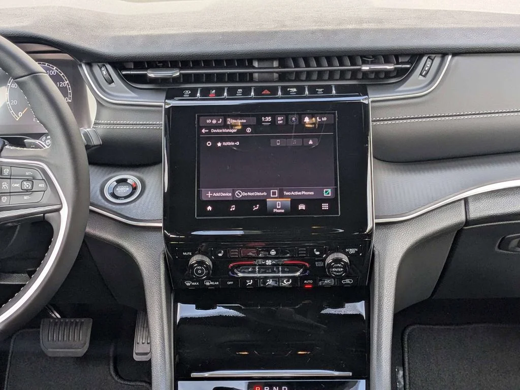 New 2026 Baltic Gray Metallic Clearcoat Jeep Laredo X image 19