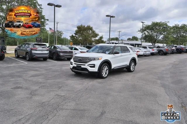 Used 2021 White Ford Limited image 1