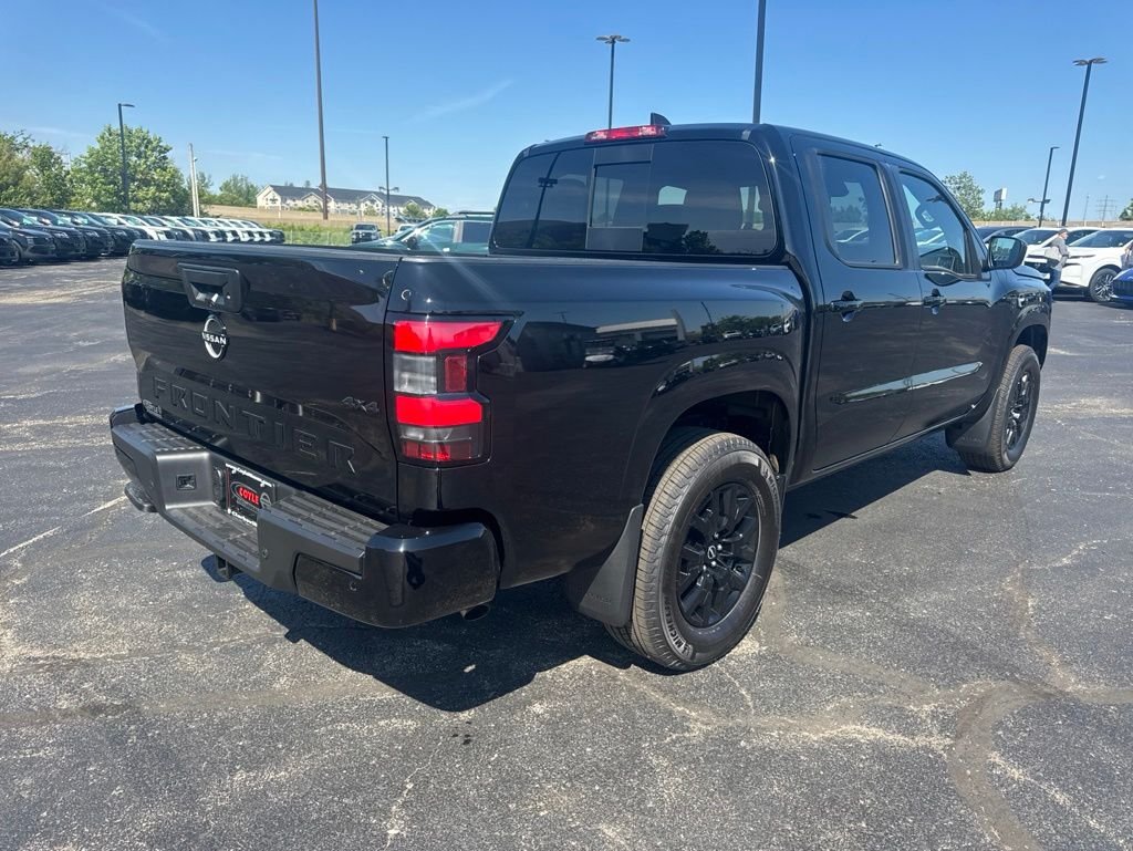 New 2026 Super Black Nissan Crew Cab SV image 3