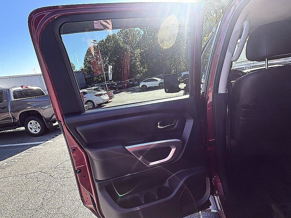 Used 2017 Cayenne Red Nissan SV image 22