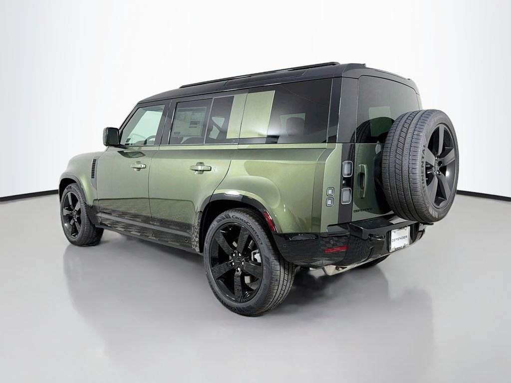 New 2026 Woolstone Green Land Rover X-Dynamic SE image 7