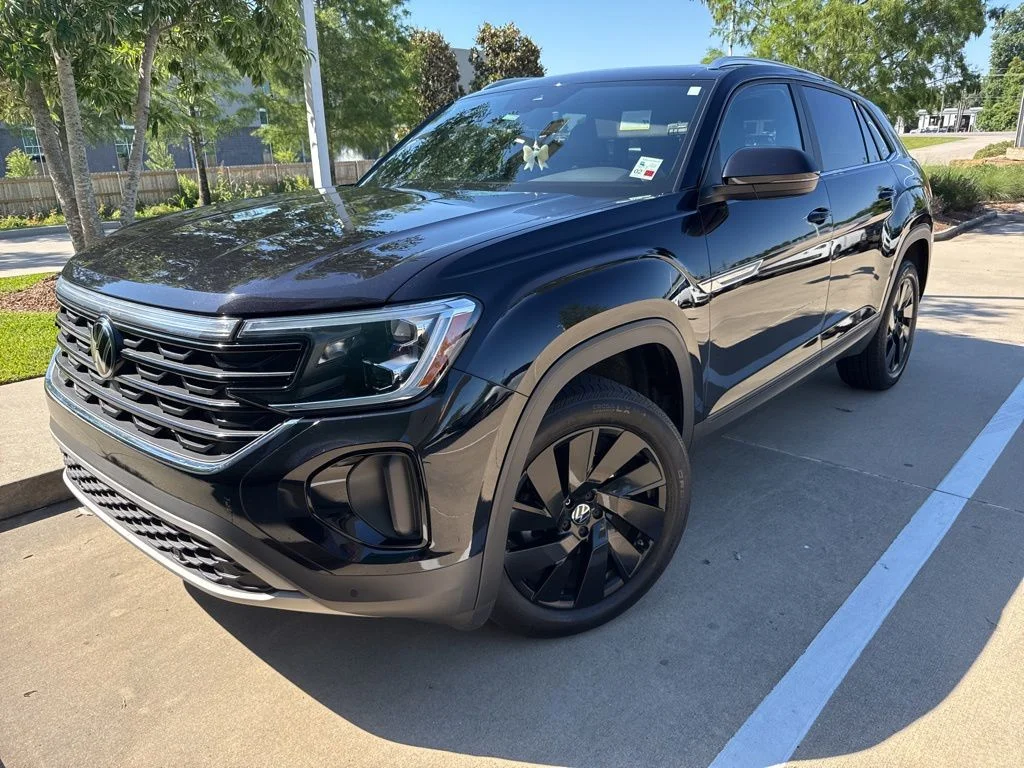 2024 Volkswagen Atlas Cross Sport 2.0T SE w/Tech's photo