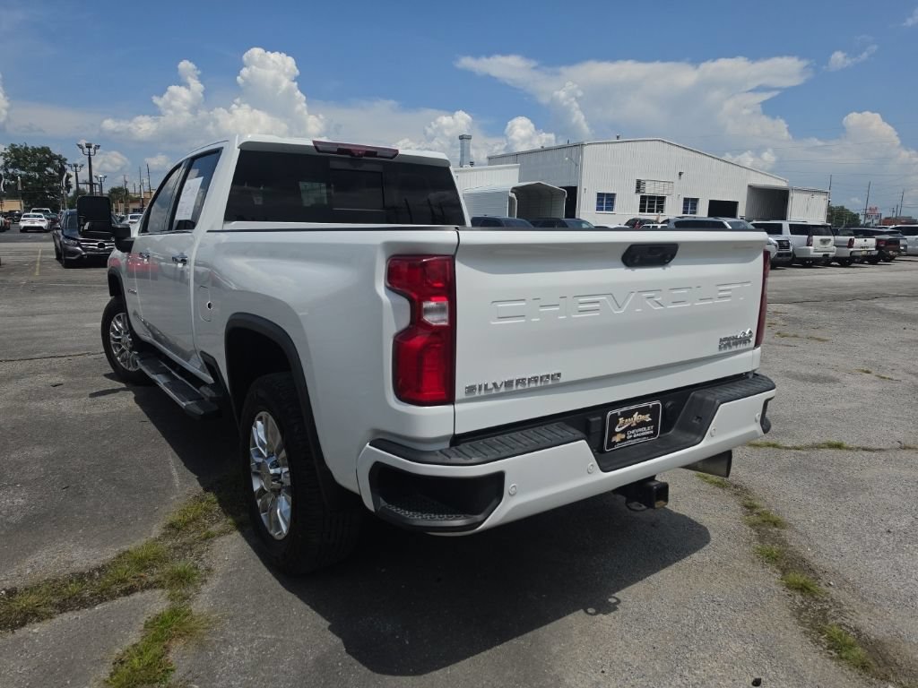 Used 2023 SUMMIT WHITE Chevrolet High Country image 13