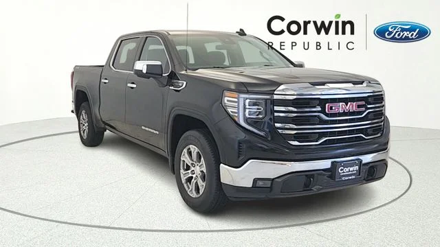 2025 GMC Sierra 4WD Crew Cab Short Box SLT's photo