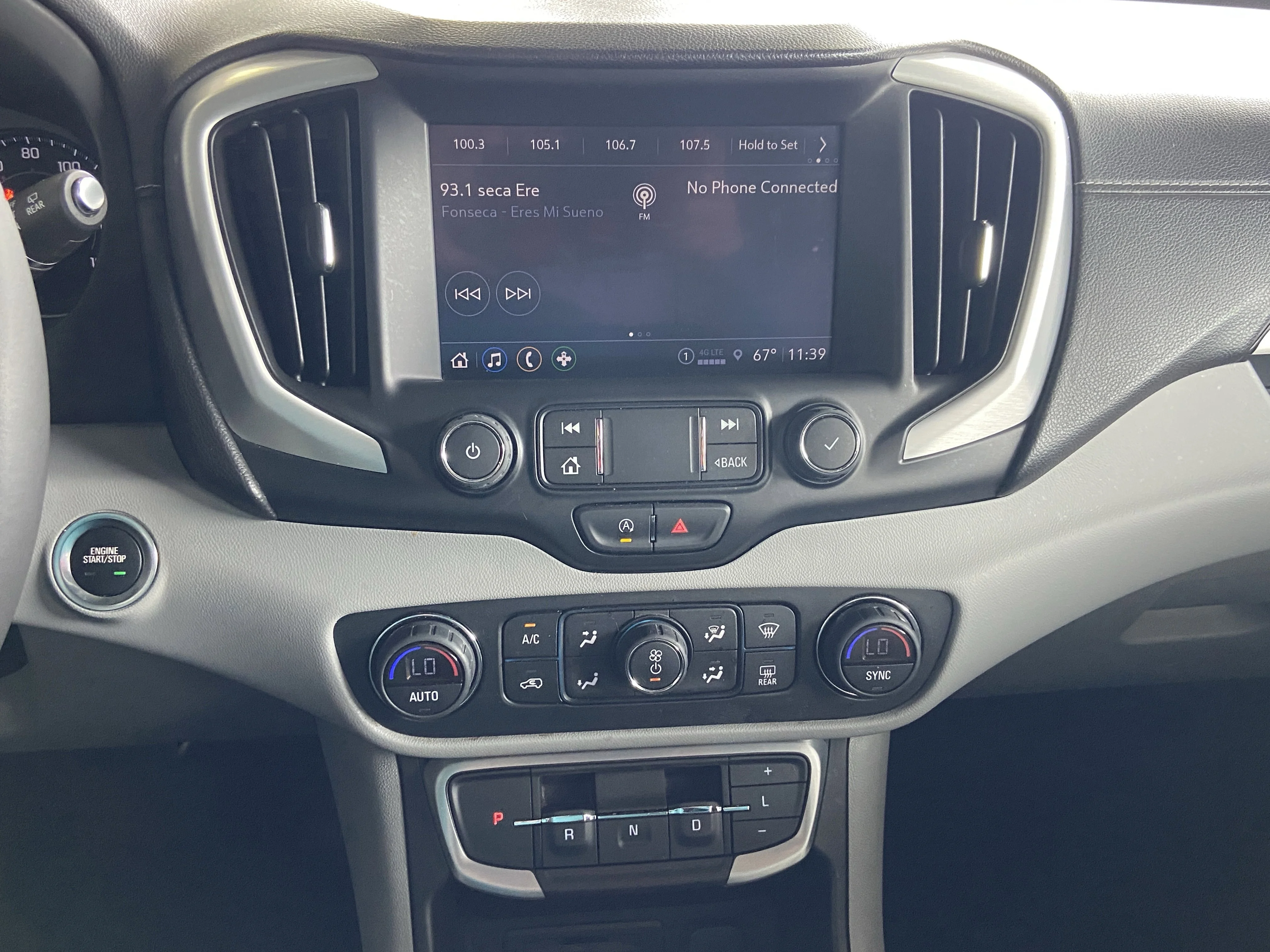 2022 GMC Terrain SLT - Photo 17