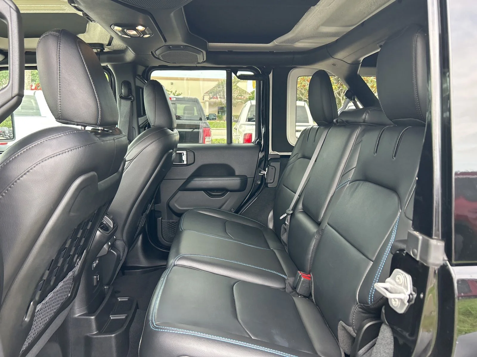 Used 2023 Black Clearcoat Jeep Rubicon 4xe image 10