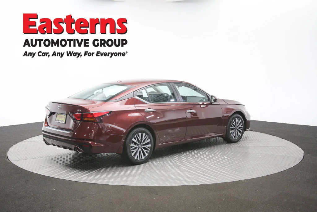 Used 2023 Red Nissan 2.5 SV image 45