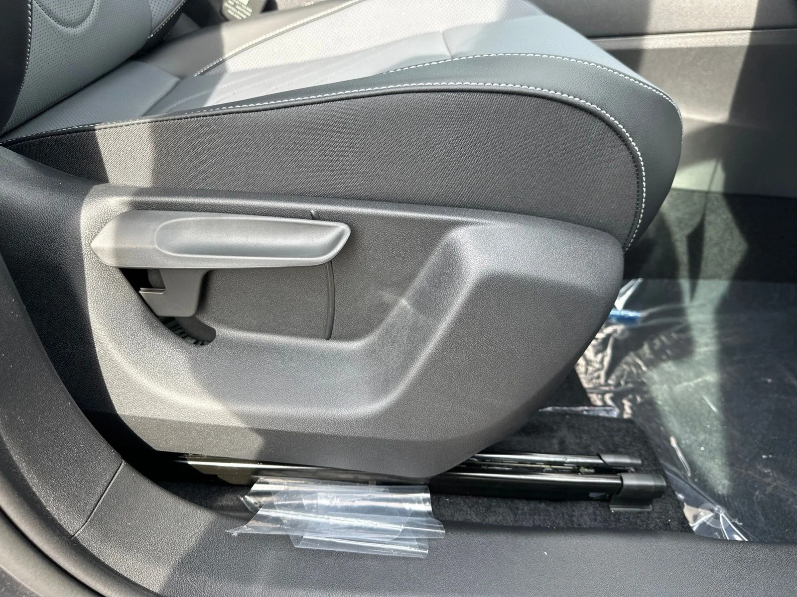 New 2026 Gray Volkswagen 2.0T SE R-Line Black image 38