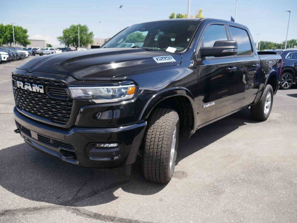 New 2026 Diamond Black Crystal Pearl-Coat Exterior Paint RAM BIG HORN image 3