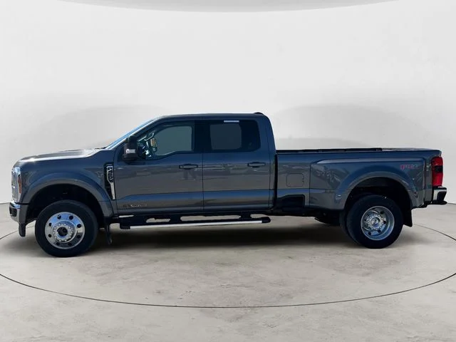 Certified Used 2025  Ford Lariat image 8
