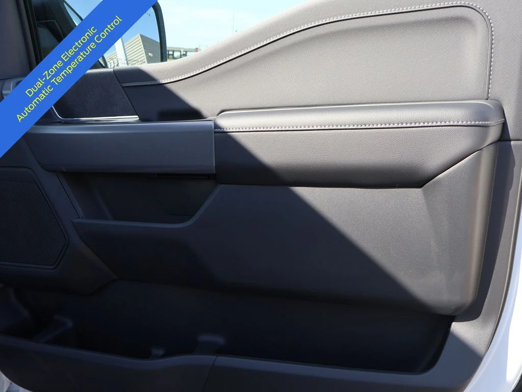 New 2026 Oxford White Ford XLT image 9