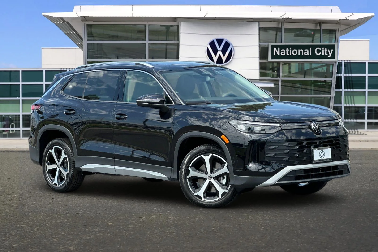 New 2026 Black Volkswagen 2.0T SE image 2