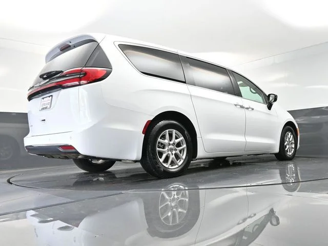 Used 2024 White Chrysler Touring L image 36