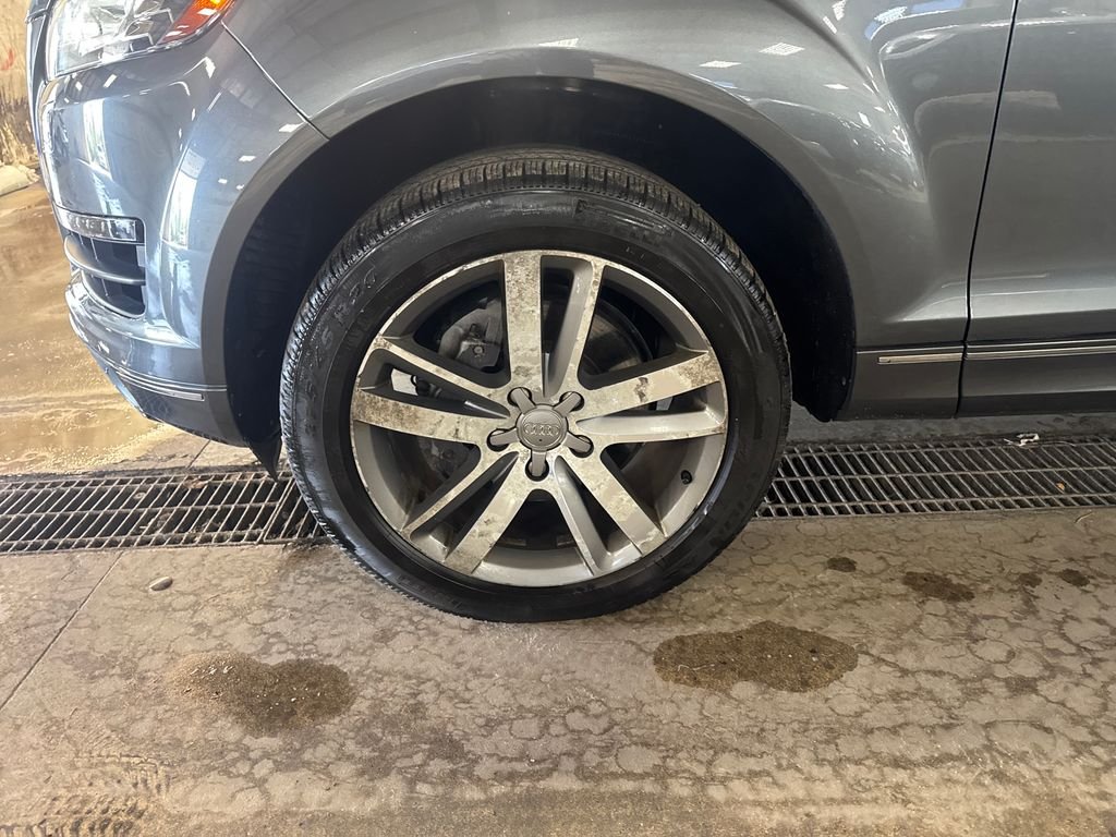 Used 2014  Audi  image 10