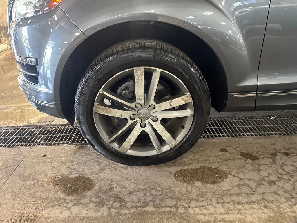 Used 2014  Audi  image 10
